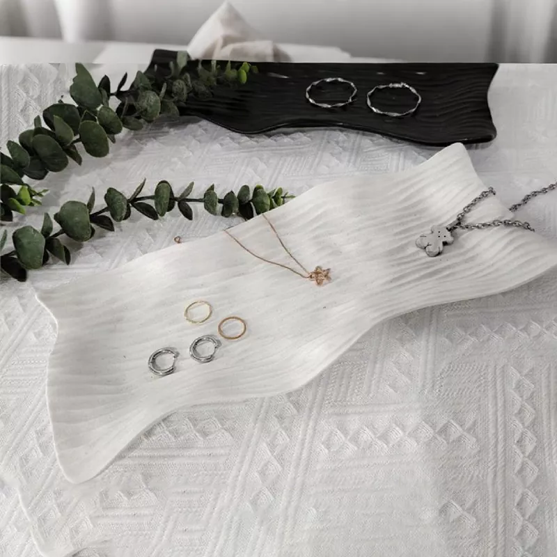 Keramikos prabangaus derliaus papuošalų dėklas