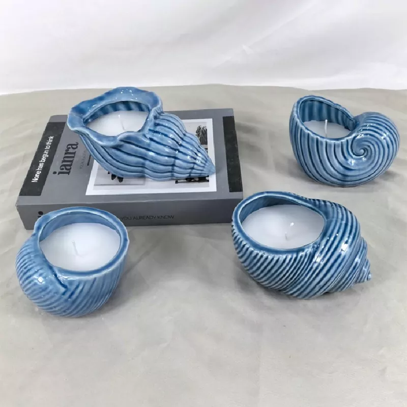 Keramikos jūros kriauklių žvakidė