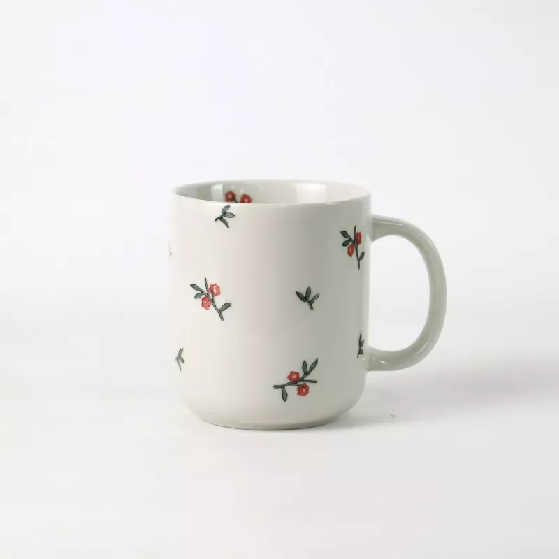 Gėlių rašto keraminiai puodeliai