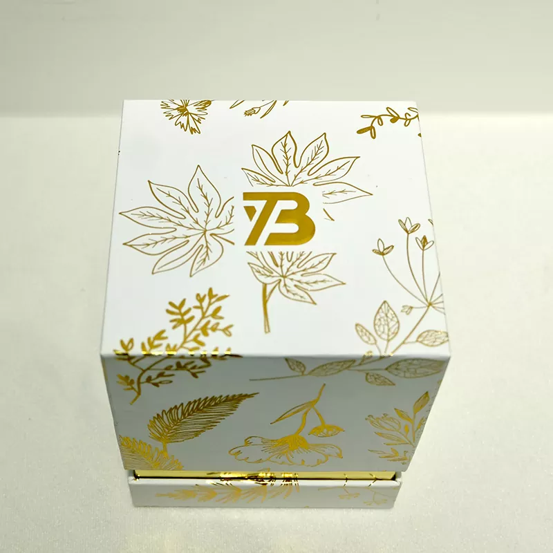 Prabangi rankų darbo pakuotė